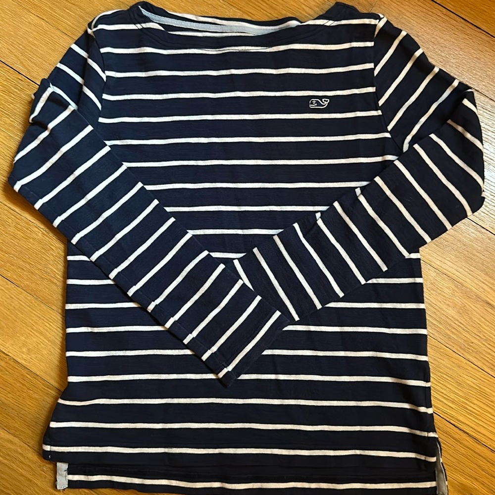 Euc Vineyard Vines boatneck long sleeve shirt